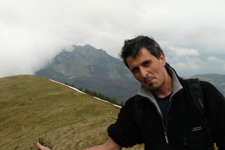 Nilmajster - Mirec z Dolného Kubína mám 30 rokov rád sa túlam po horách, hrám na gitare, geograf-cestovateľ.